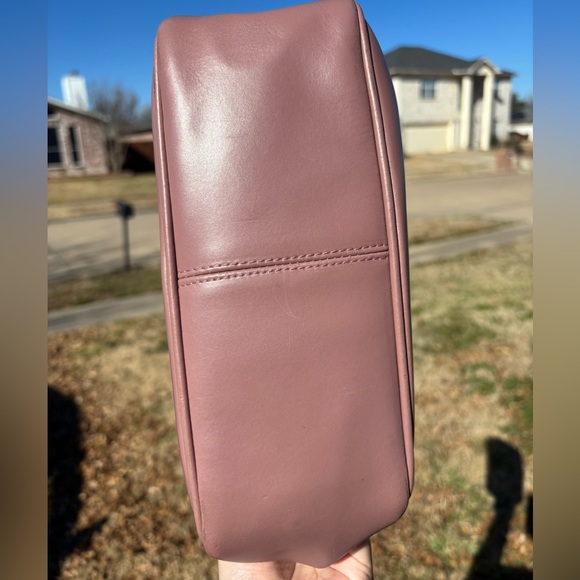 Vintage Furla that Survived Icepocalypse Winter 2026, but at what cost? - Picture 5 of 16